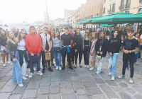 IMG-74fd630c5de5c55bf51880be1aaf30e7-V